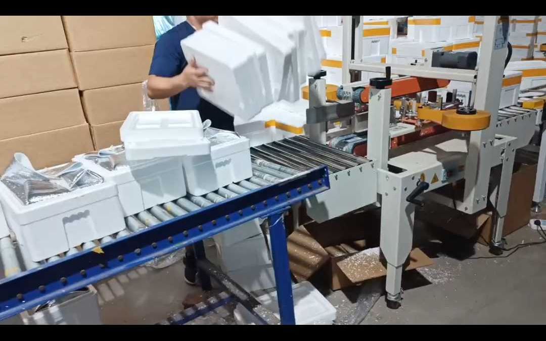 智能泡沫箱打包機 快遞物流與食品、電子產品的打包解決方案